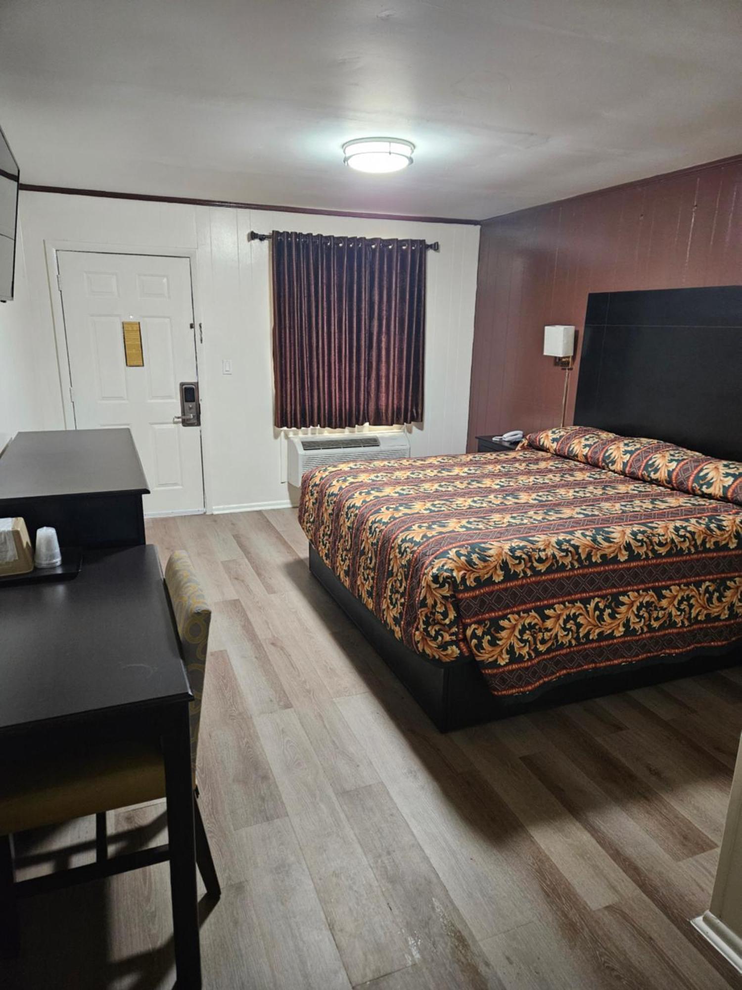 Traveler'S Inn Roanoke Extérieur photo